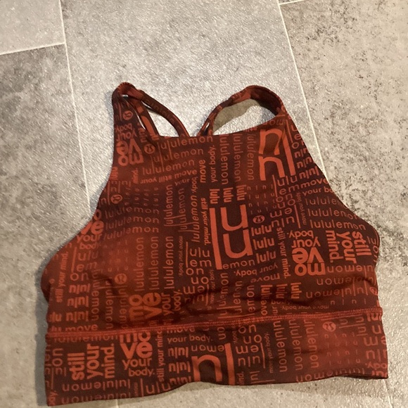 Lululemon athletica - Picture 2 of 12